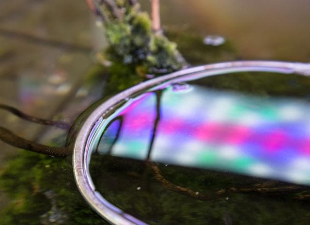Floating ring made of airline tubing